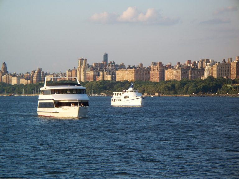 NYHC SPEARHEADS PETITION FOR BROOKLYN TO S.I. FERRY